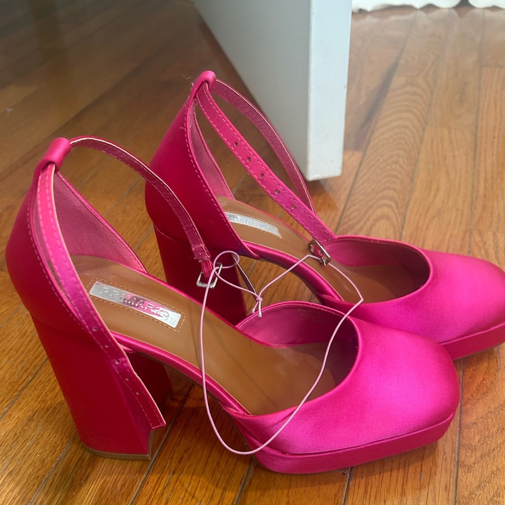 NWT Hot pink platform heels